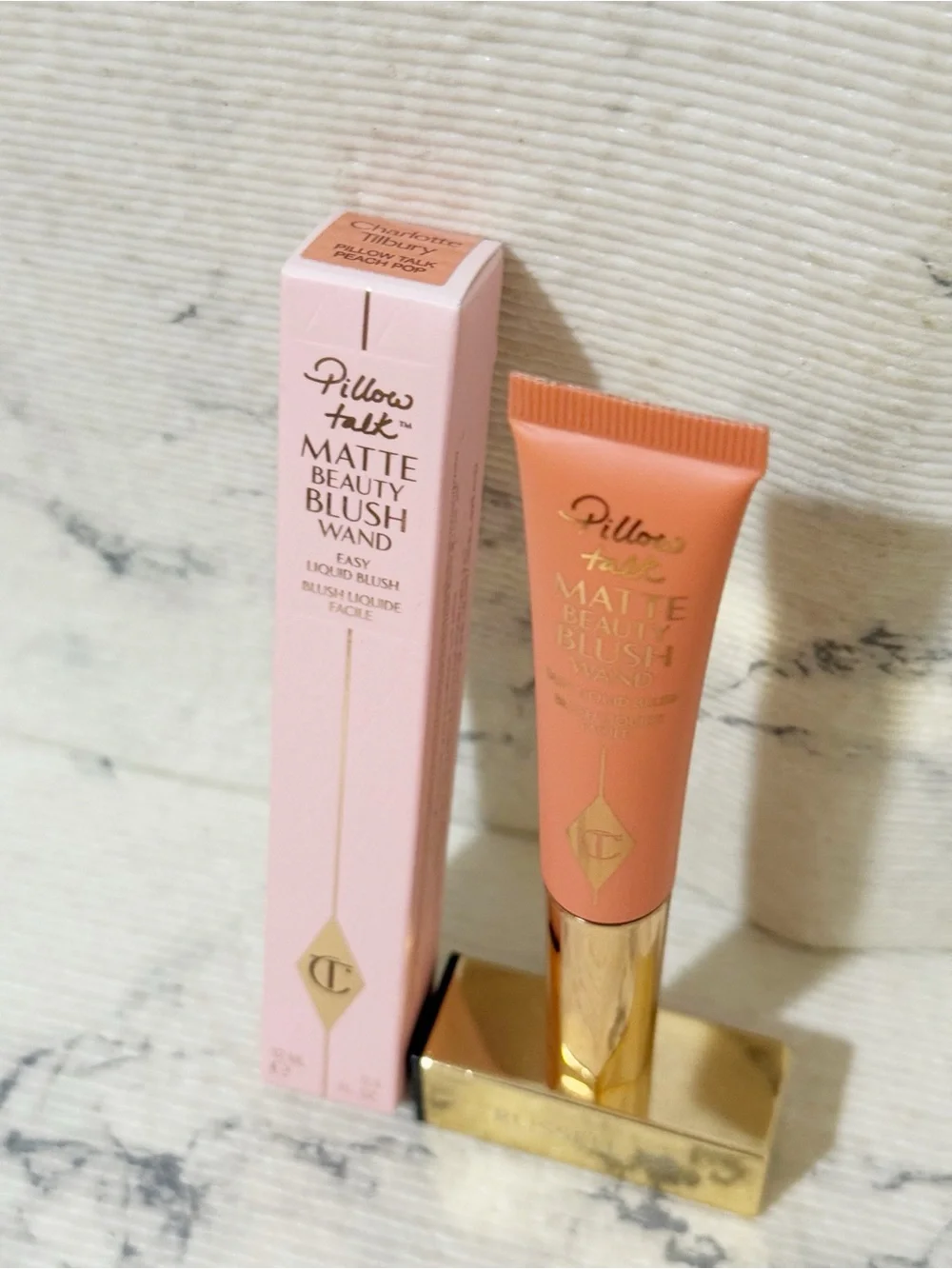 Charlotte Tilbury Matte Beauty Blush Wand Pillow Talk Peach Pop Matte Nude Peach
